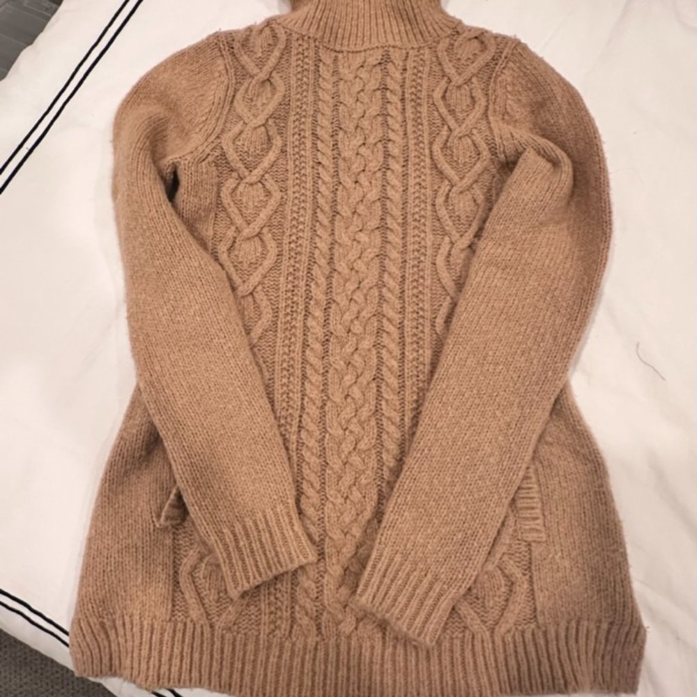 Vineyard Vines Sweater- XXS with pockets